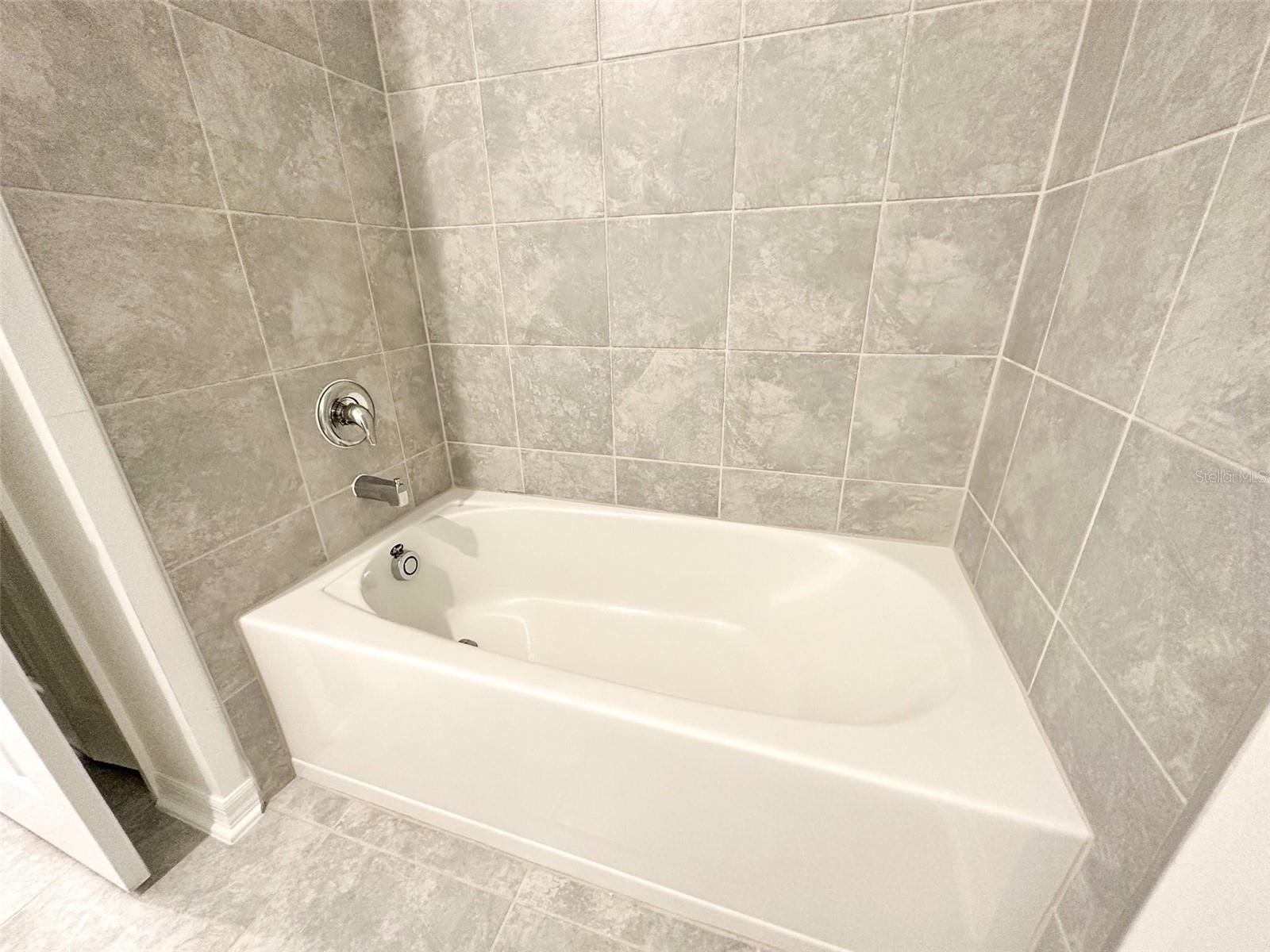 719 GROVE ST, WINTER HAVEN, FL, 33881