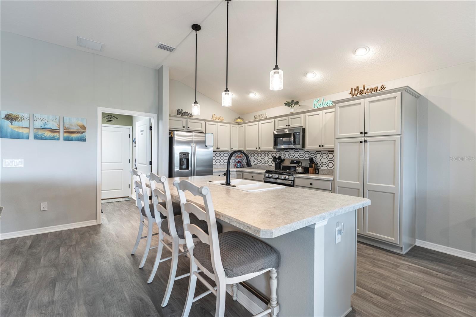 2810 NAVY HILL CIR, THE VILLAGES, FL, 32163