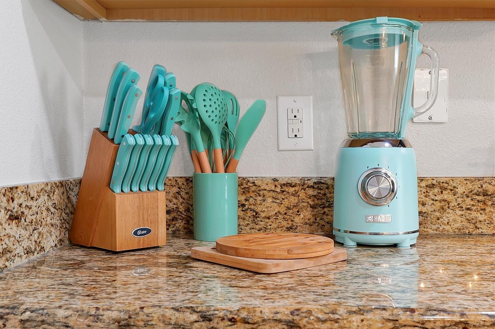 8966 CALIFORNIA PALM RD, KISSIMMEE, FL, 34747