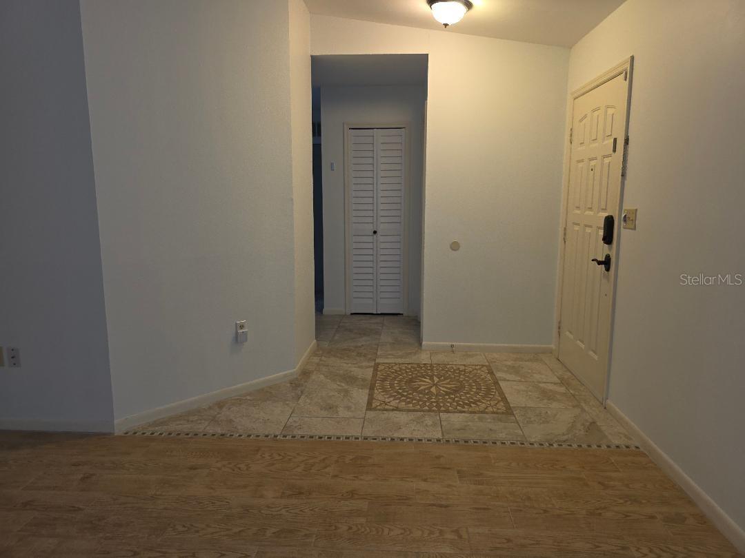 11932 99TH AVE AVE N, SEMINOLE, FL, 33772