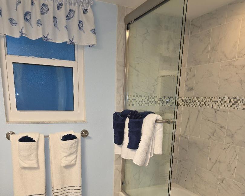 11932 99TH AVE AVE N, SEMINOLE, FL, 33772