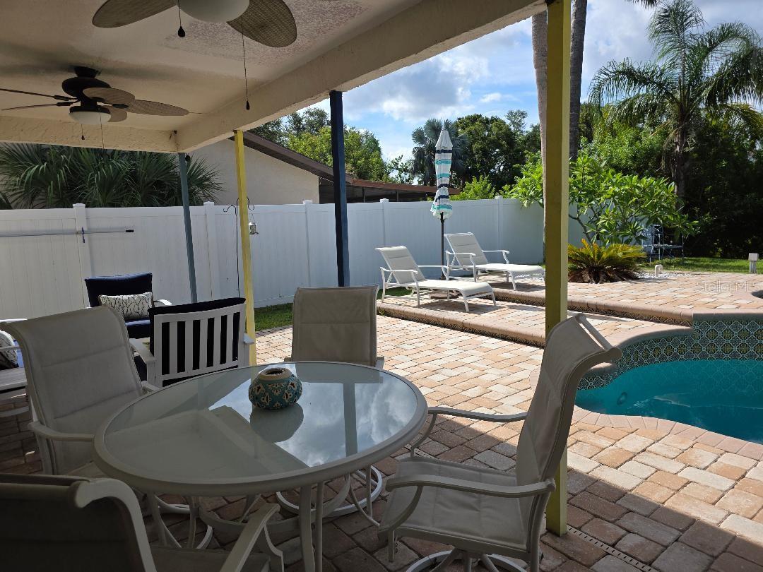 11932 99TH AVE AVE N, SEMINOLE, FL, 33772