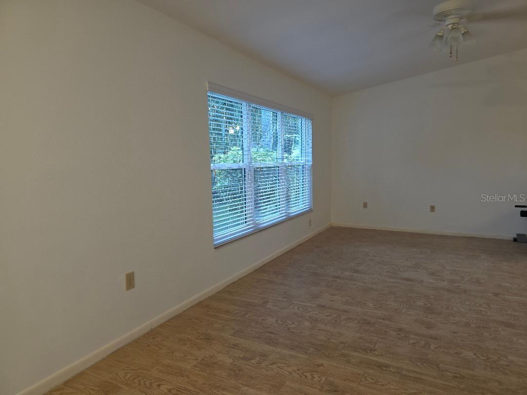 11932 99TH AVE AVE N, SEMINOLE, FL, 33772