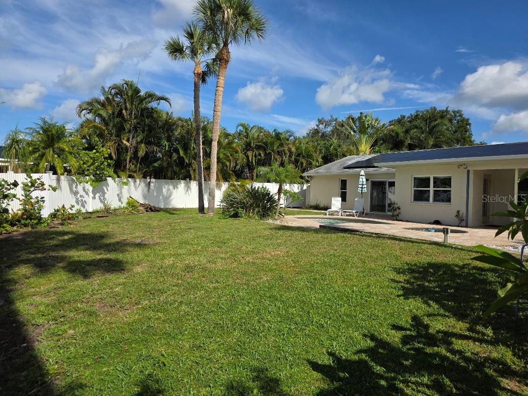 11932 99TH AVE AVE N, SEMINOLE, FL, 33772