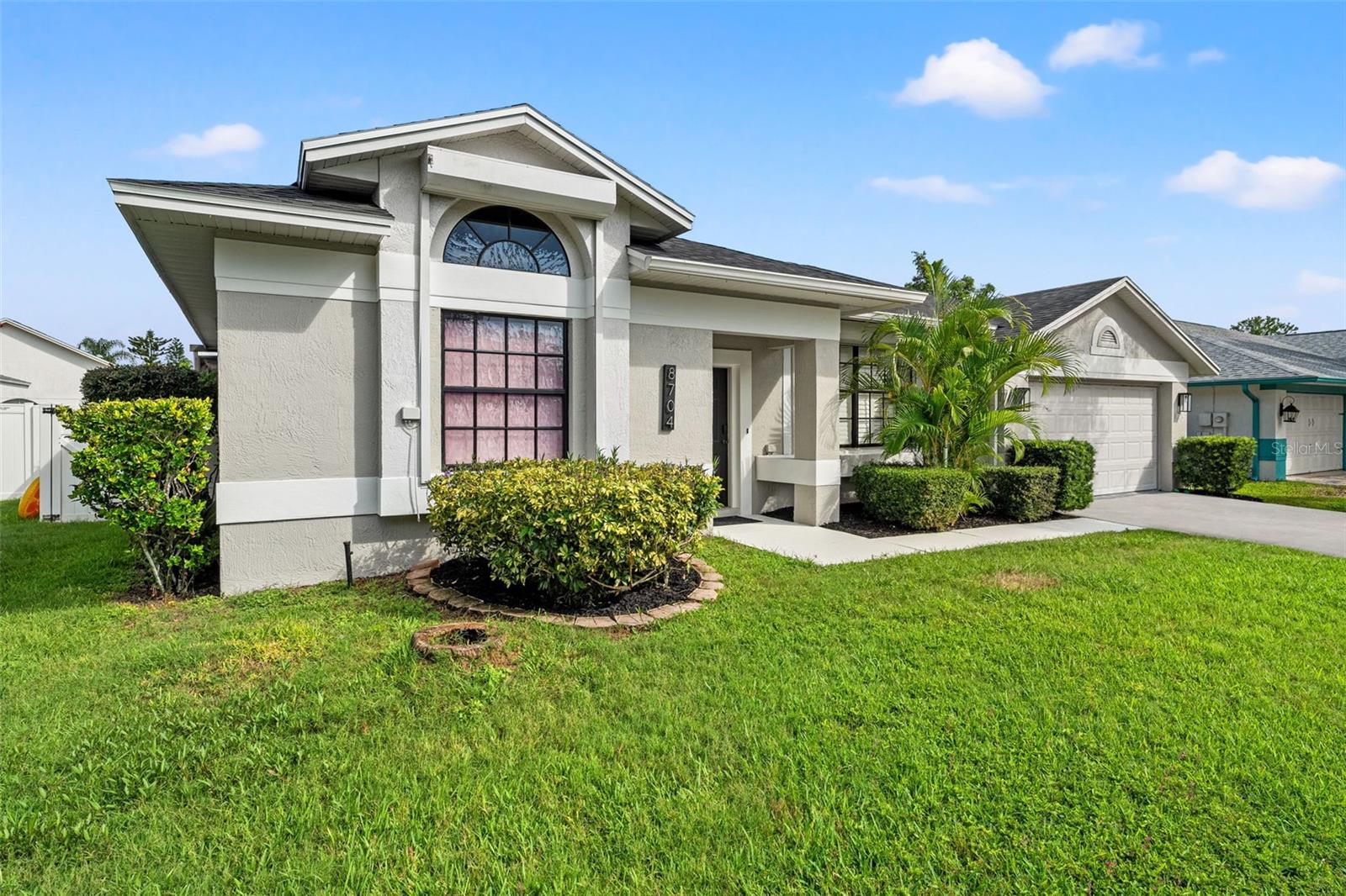 8704 MIDDLE CROSS PL, TAMPA, FL, 33635