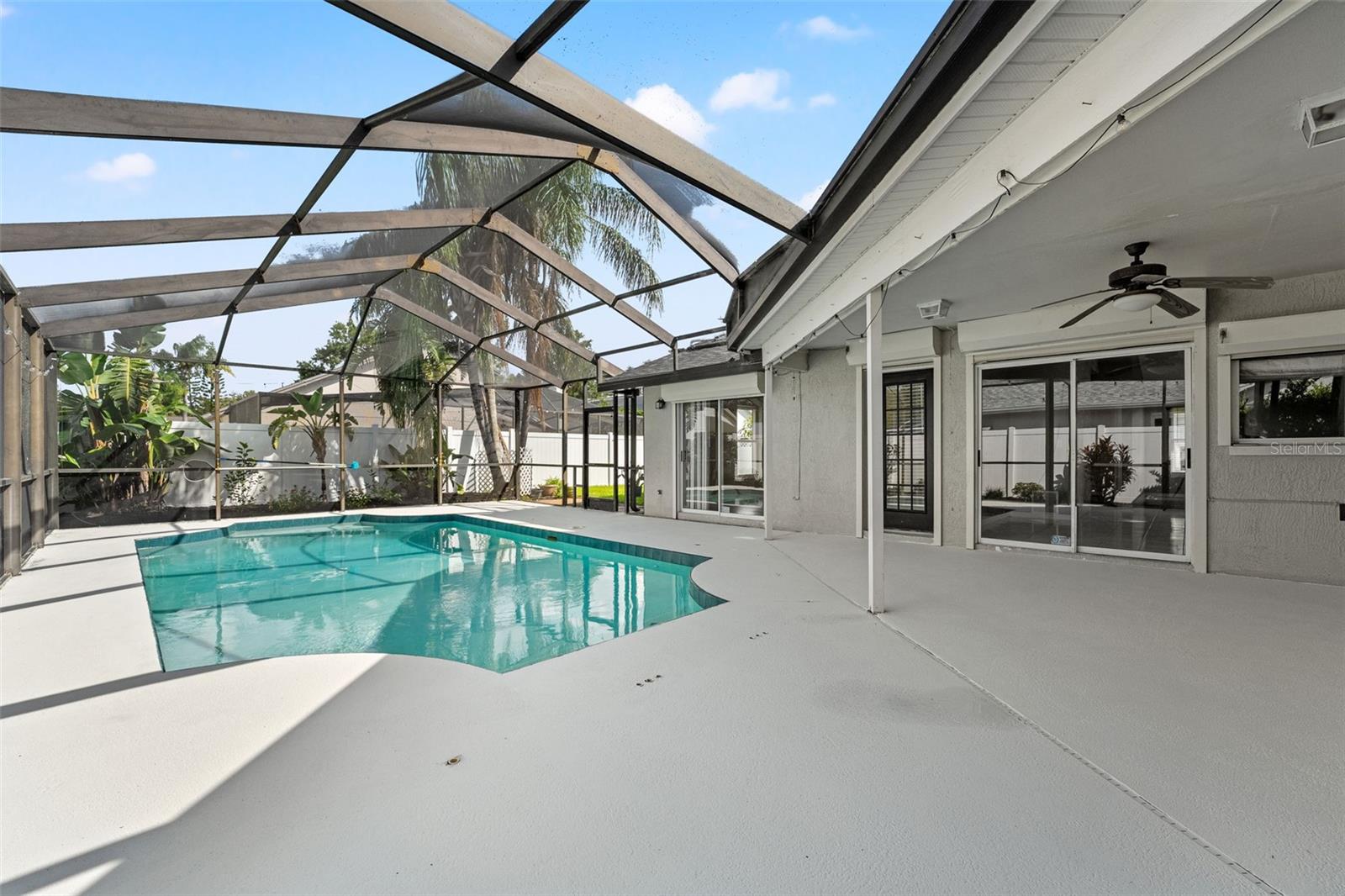 8704 MIDDLE CROSS PL, TAMPA, FL, 33635