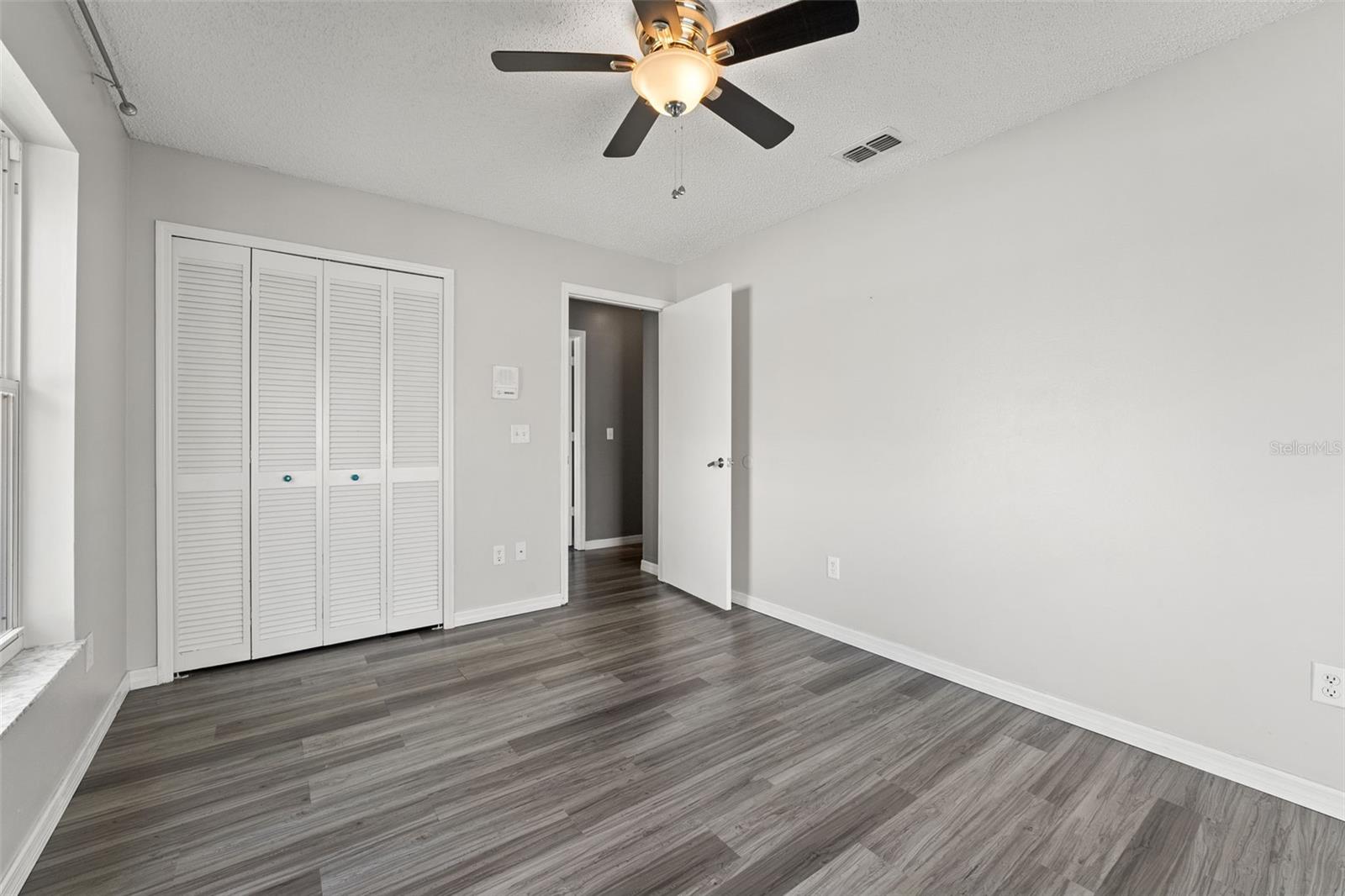 8704 MIDDLE CROSS PL, TAMPA, FL, 33635