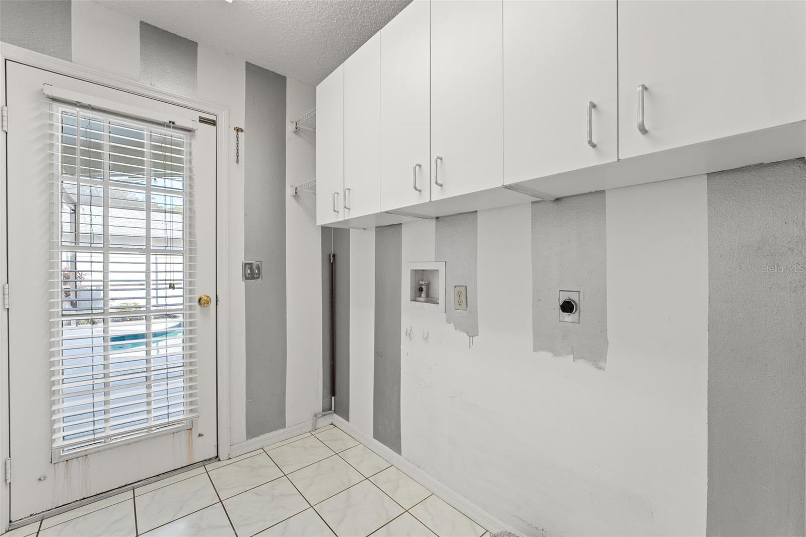 8704 MIDDLE CROSS PL, TAMPA, FL, 33635