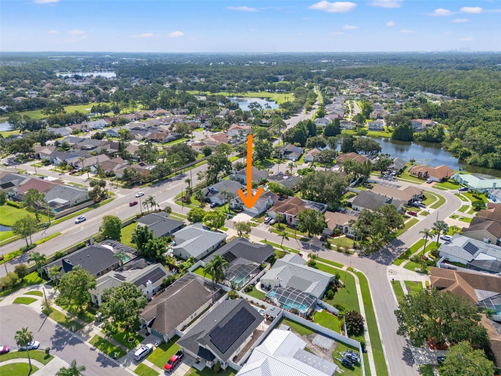 8704 MIDDLE CROSS PL, TAMPA, FL, 33635