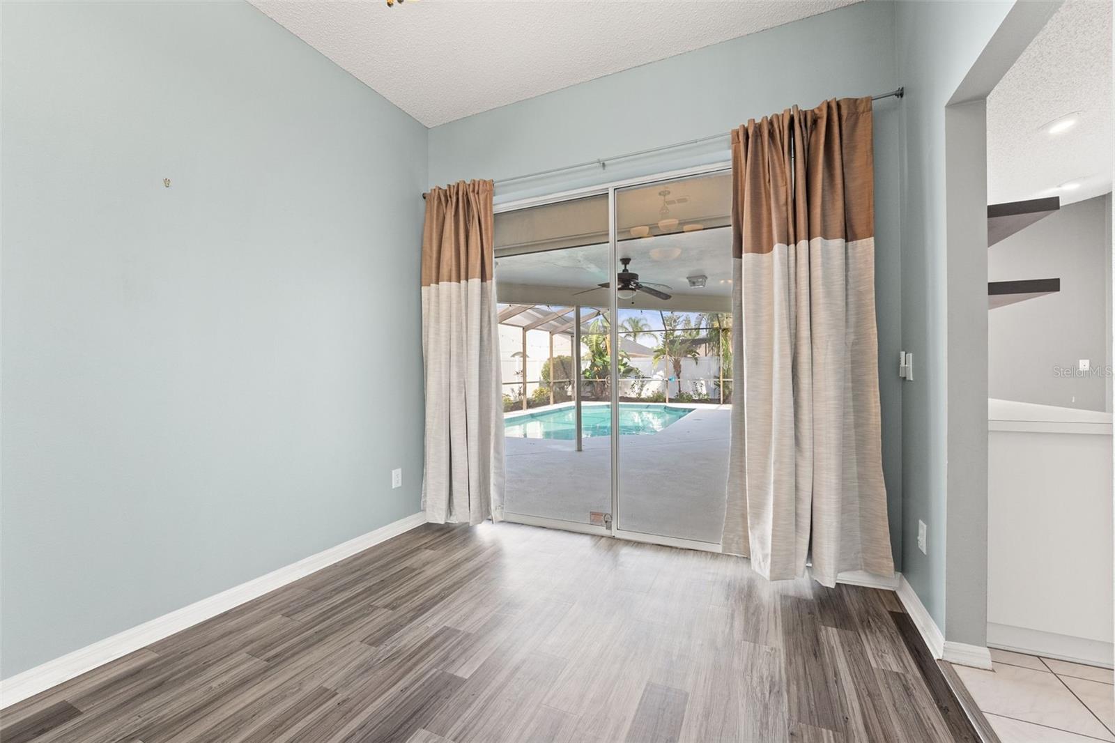 8704 MIDDLE CROSS PL, TAMPA, FL, 33635