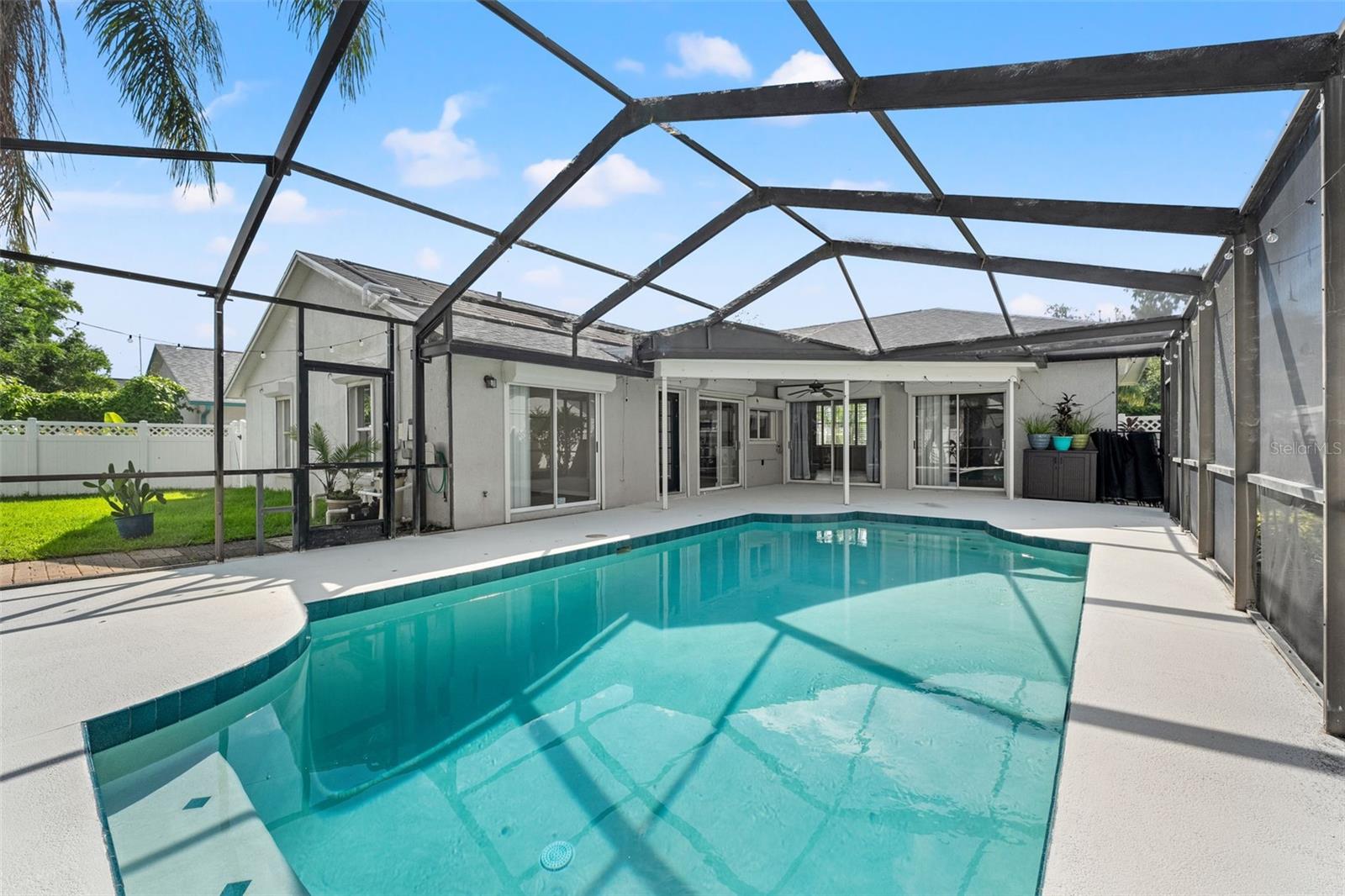 8704 MIDDLE CROSS PL, TAMPA, FL, 33635