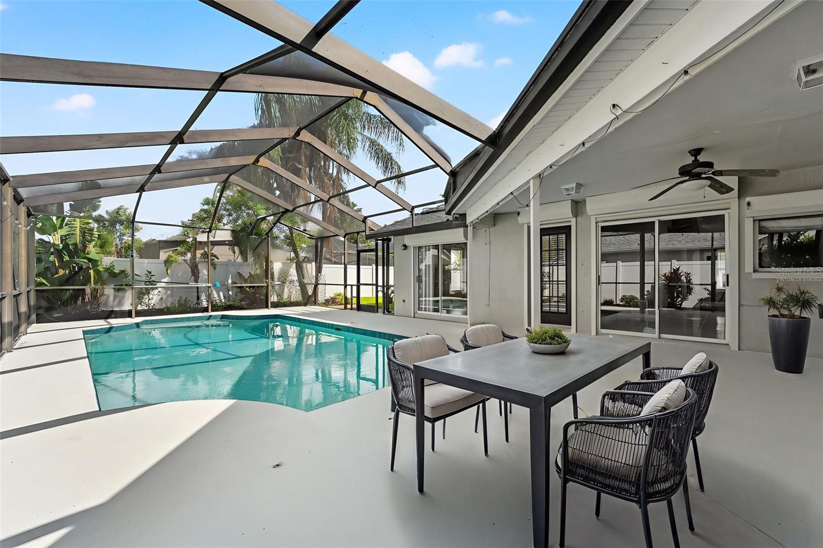 8704 MIDDLE CROSS PL, TAMPA, FL, 33635