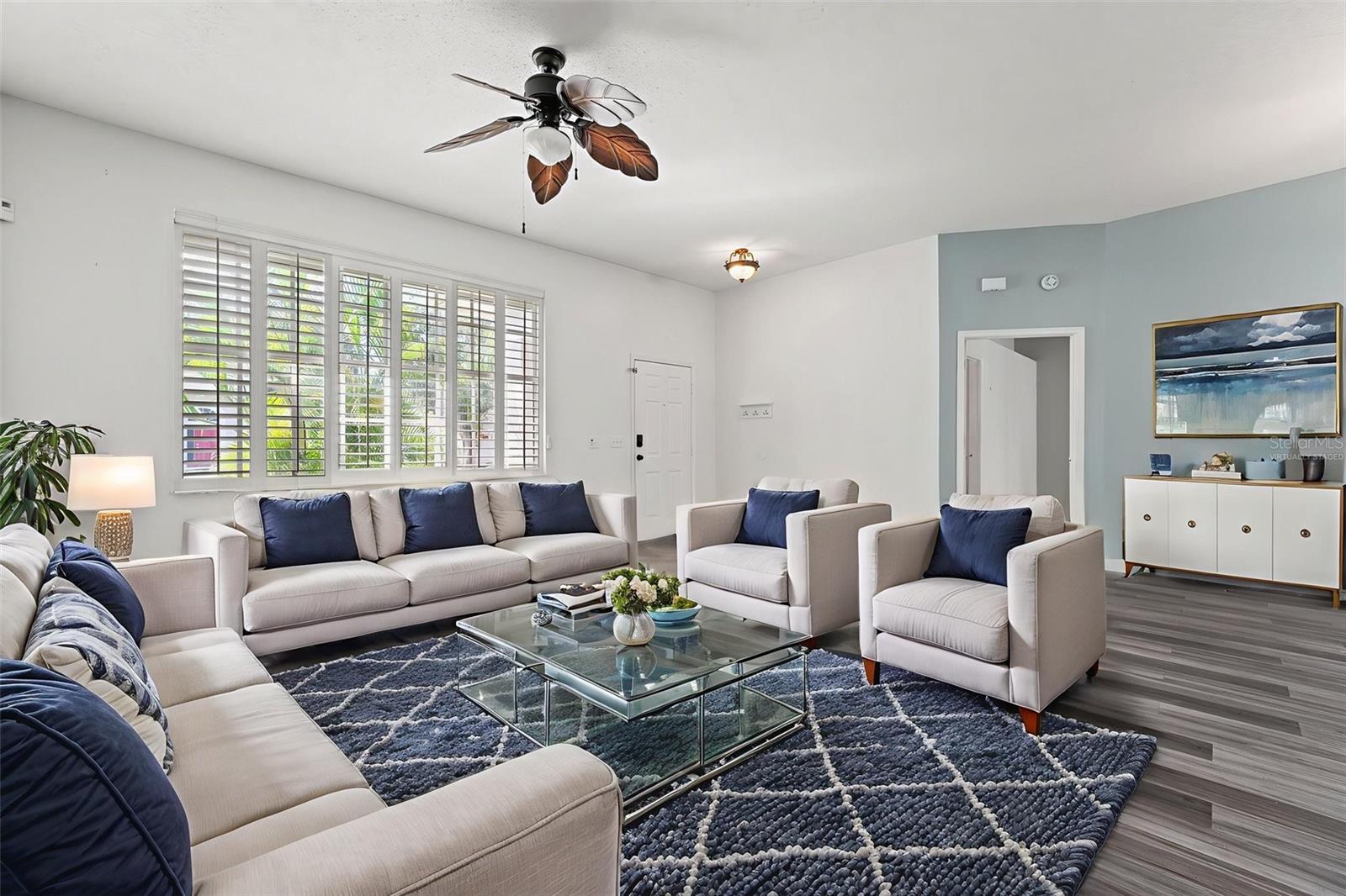 8704 MIDDLE CROSS PL, TAMPA, FL, 33635