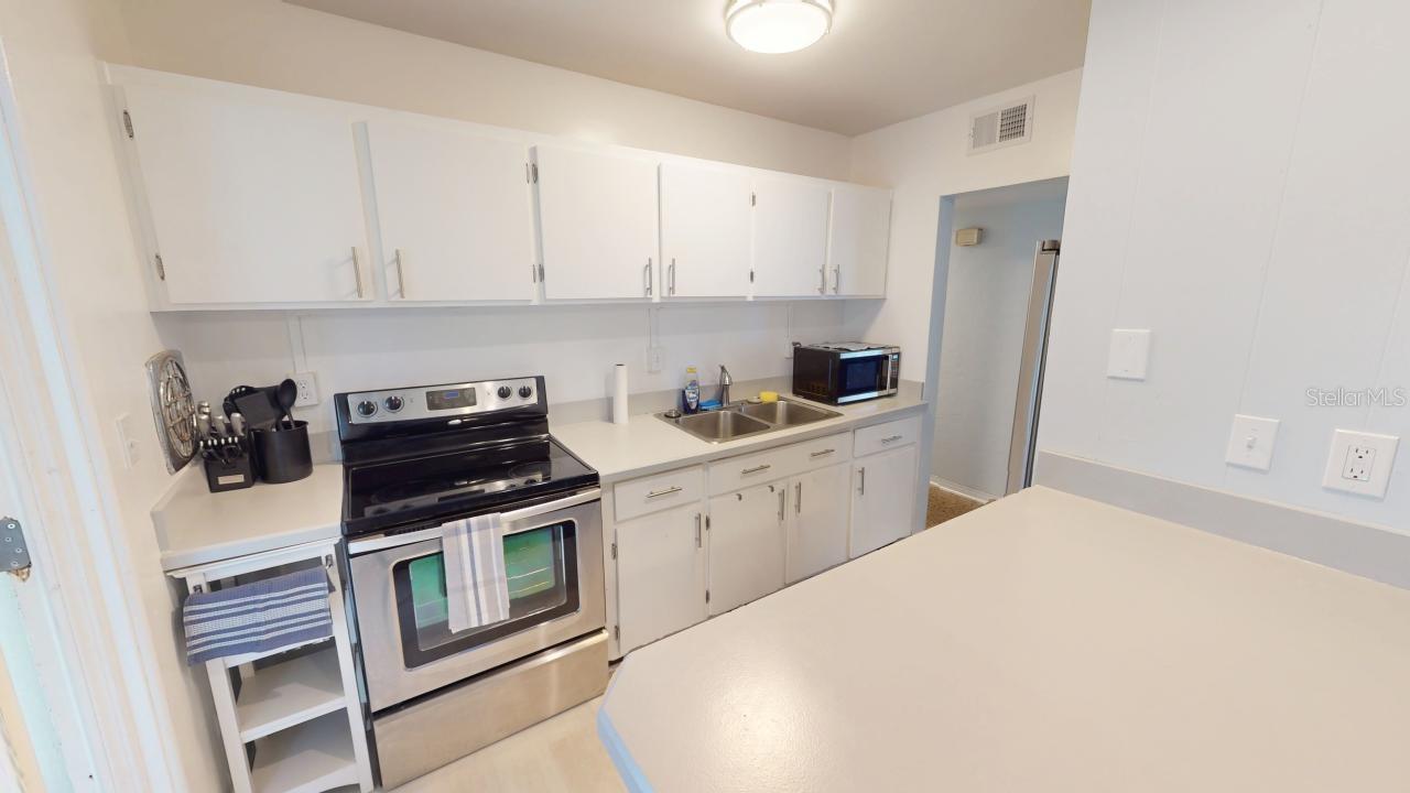 O6325031 Property Photo
