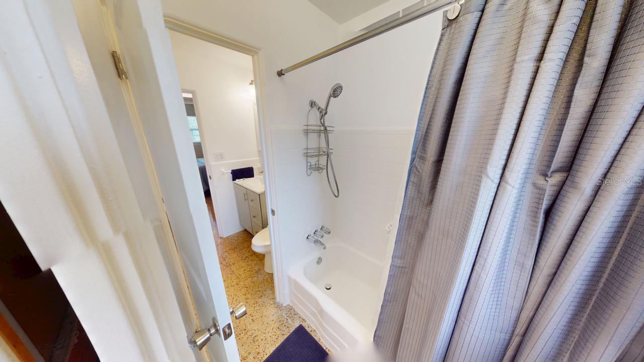 O6325031 Property Photo
