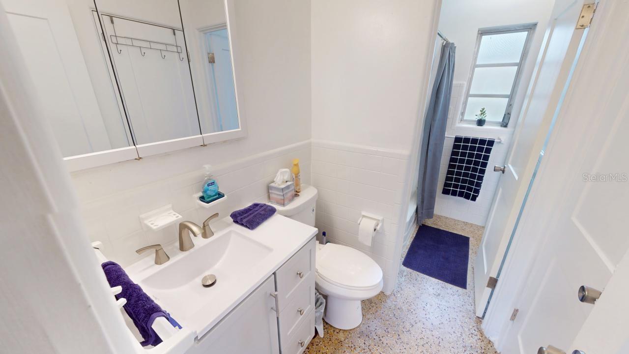 O6325031 Property Photo