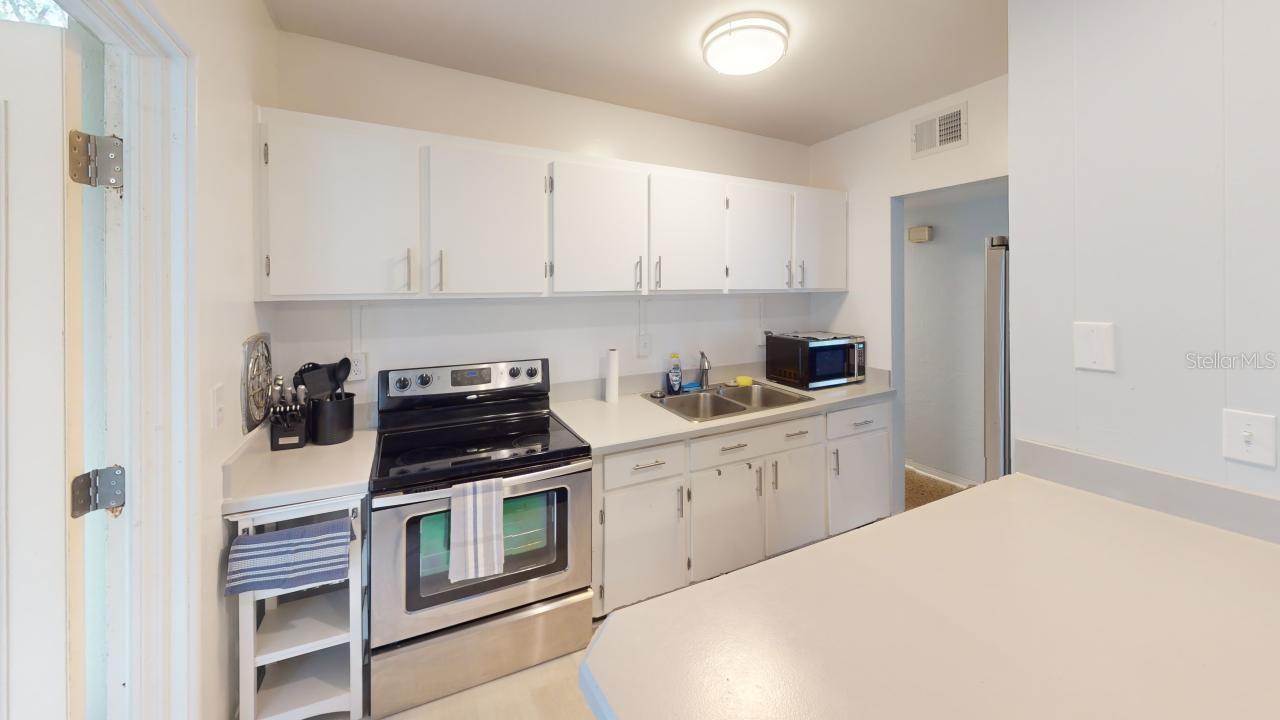 O6325031 Property Photo