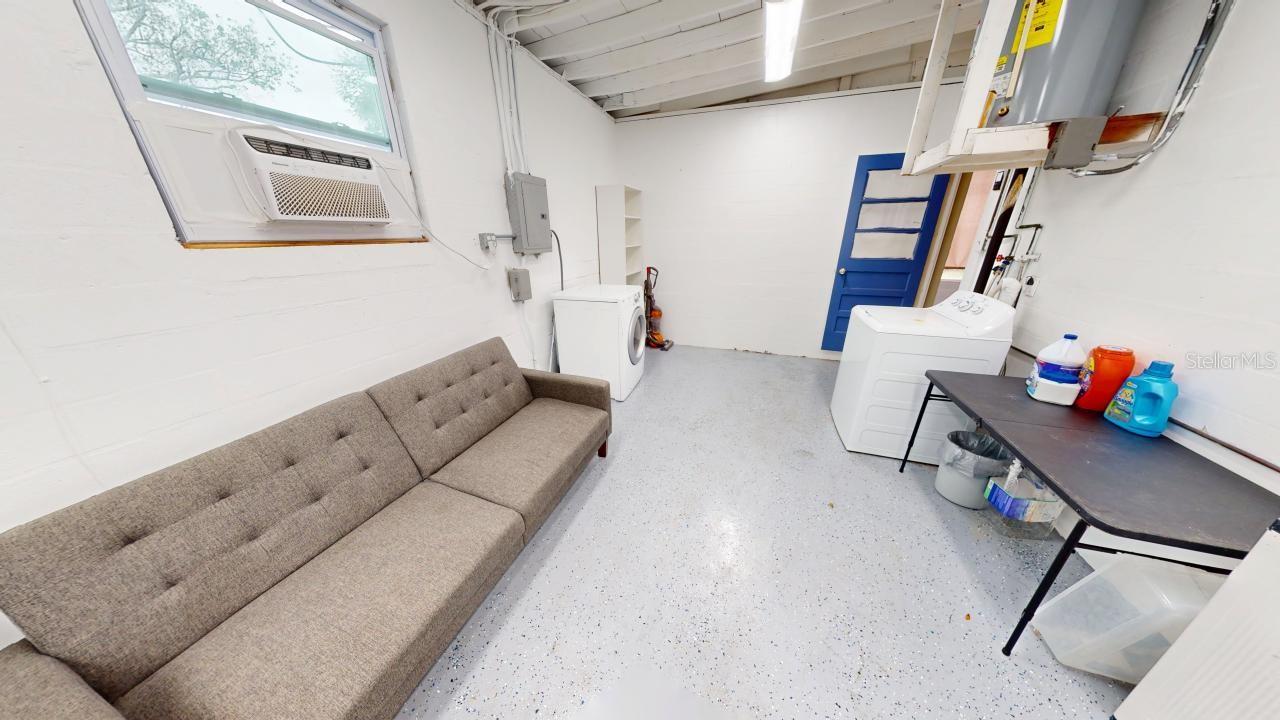 O6325031 Property Photo