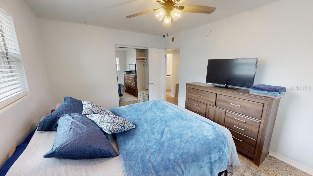 O6325031 Property Photo