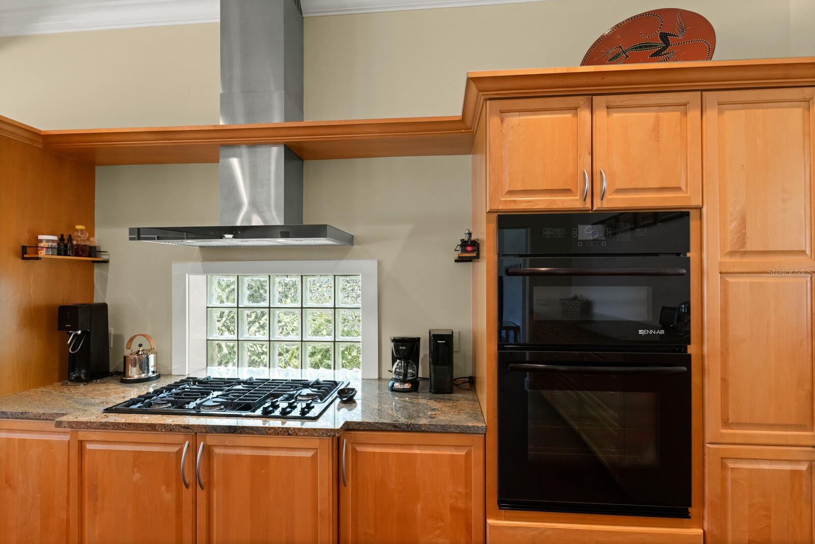 A4658215 Property Photo
