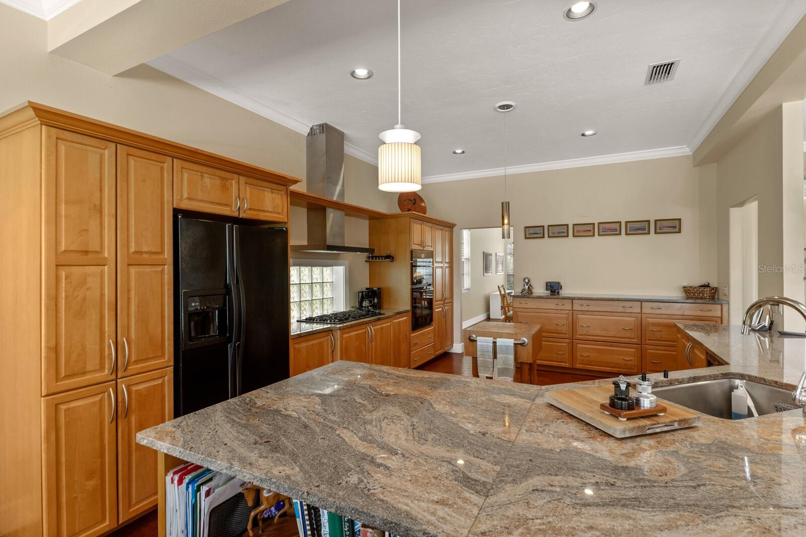 A4658215 Property Photo