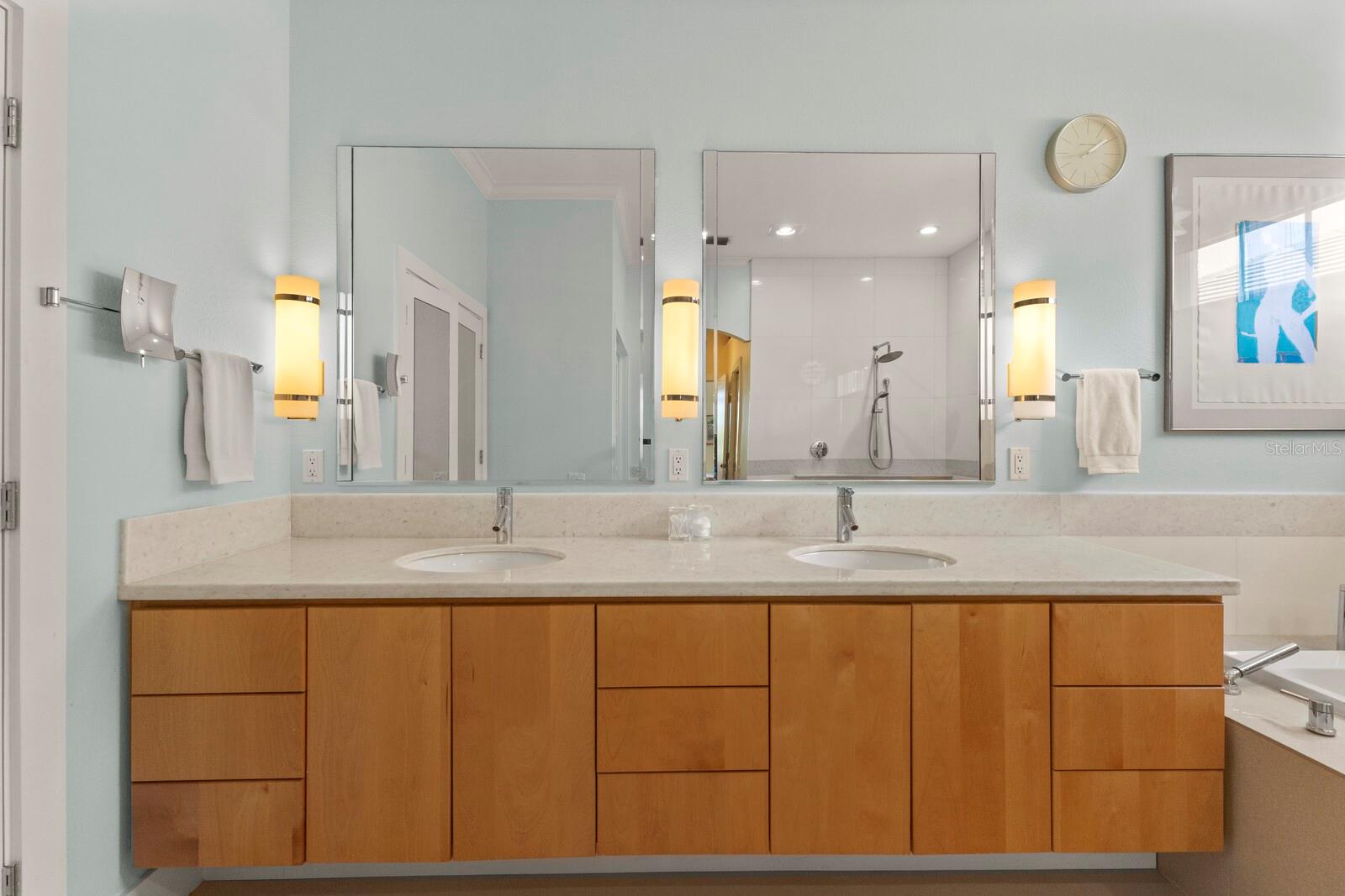 A4658215 Property Photo