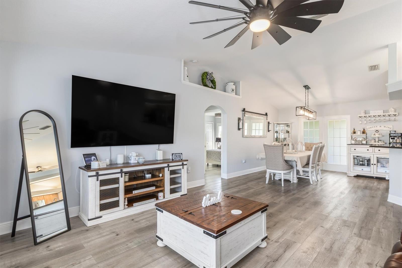 198 PORTO VELHO ST, PUNTA GORDA, FL, 33983