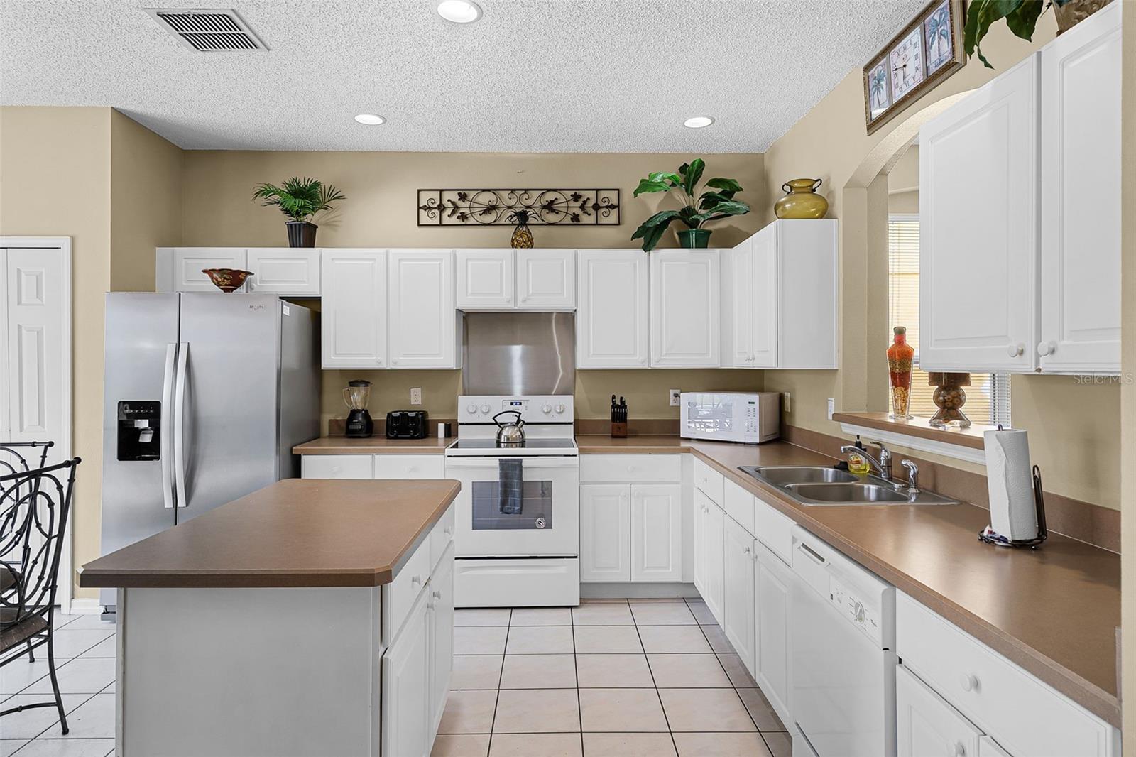 155 HIDEAWAY BEACH LN, KISSIMMEE, FL, 34746