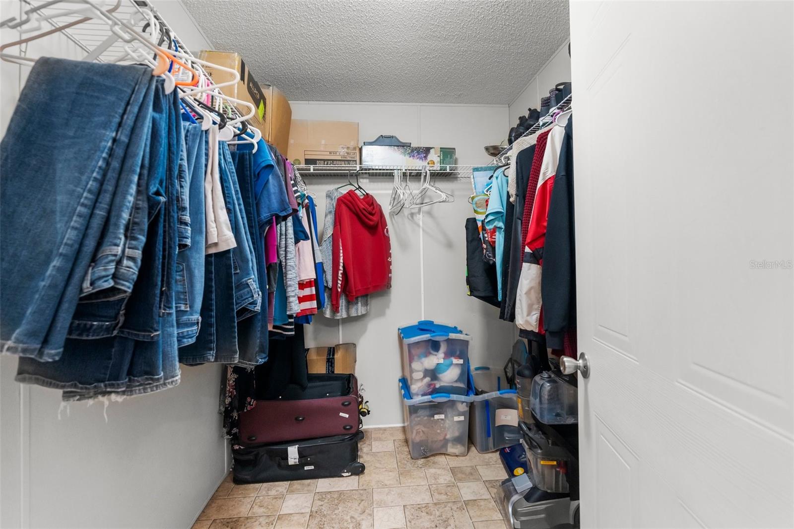 7312 MANHATTAN DR, TAMPA, FL, 33625