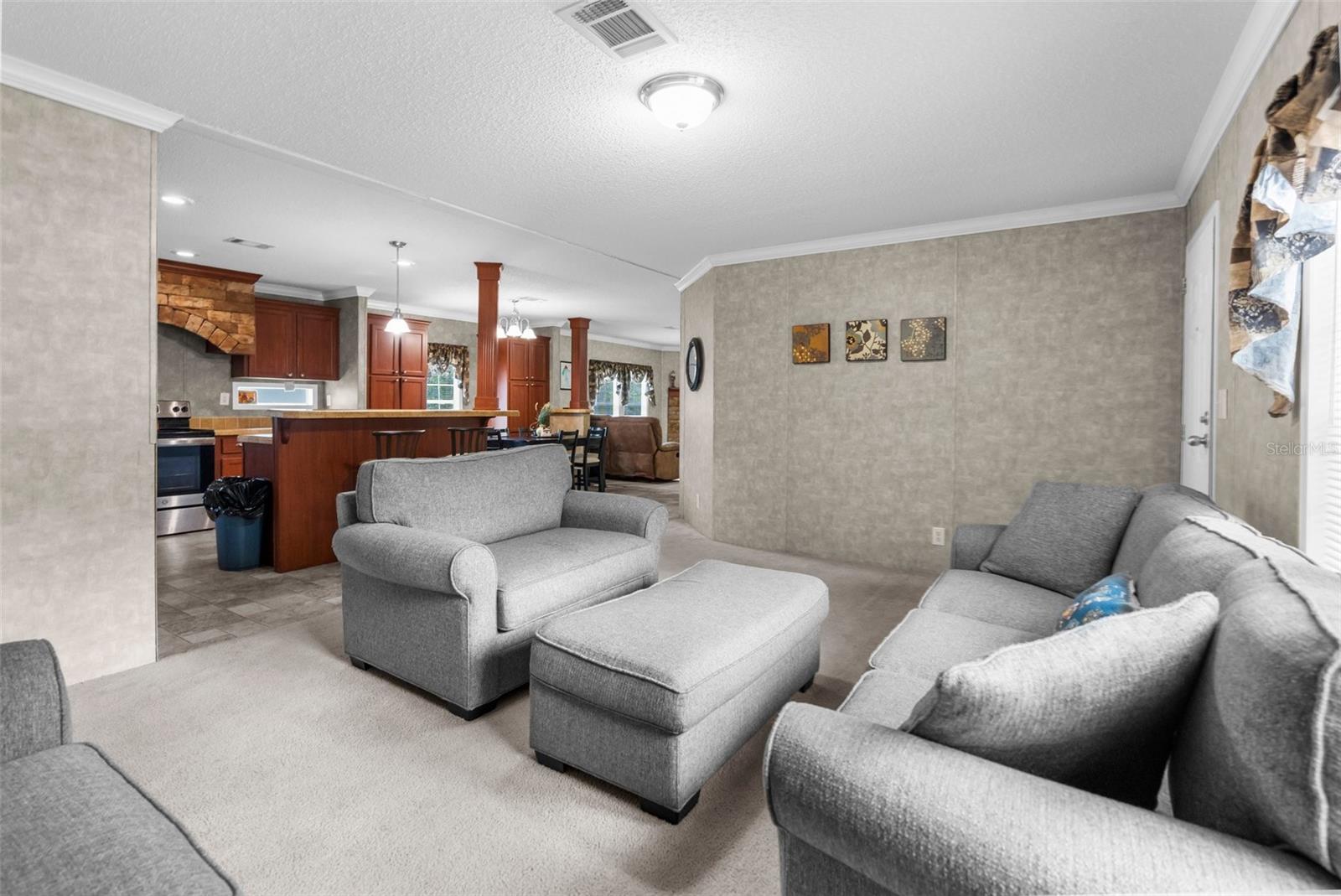 7312 MANHATTAN DR, TAMPA, FL, 33625