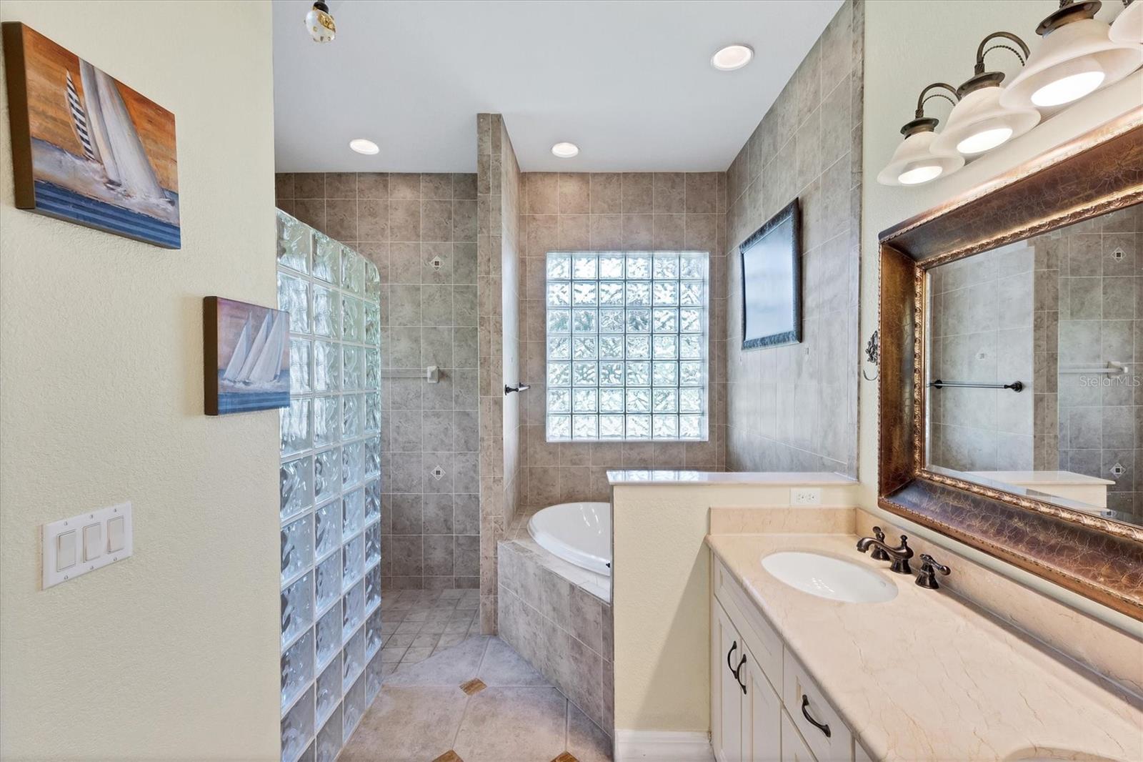 14448 EDNA CIR, PORT CHARLOTTE, FL, 33981