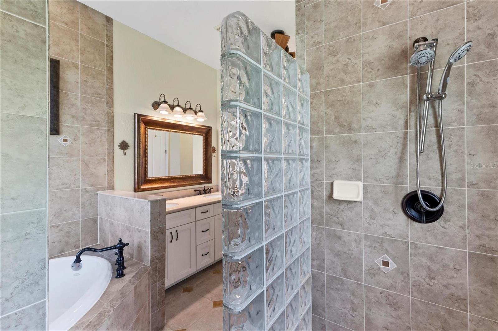 14448 EDNA CIR, PORT CHARLOTTE, FL, 33981