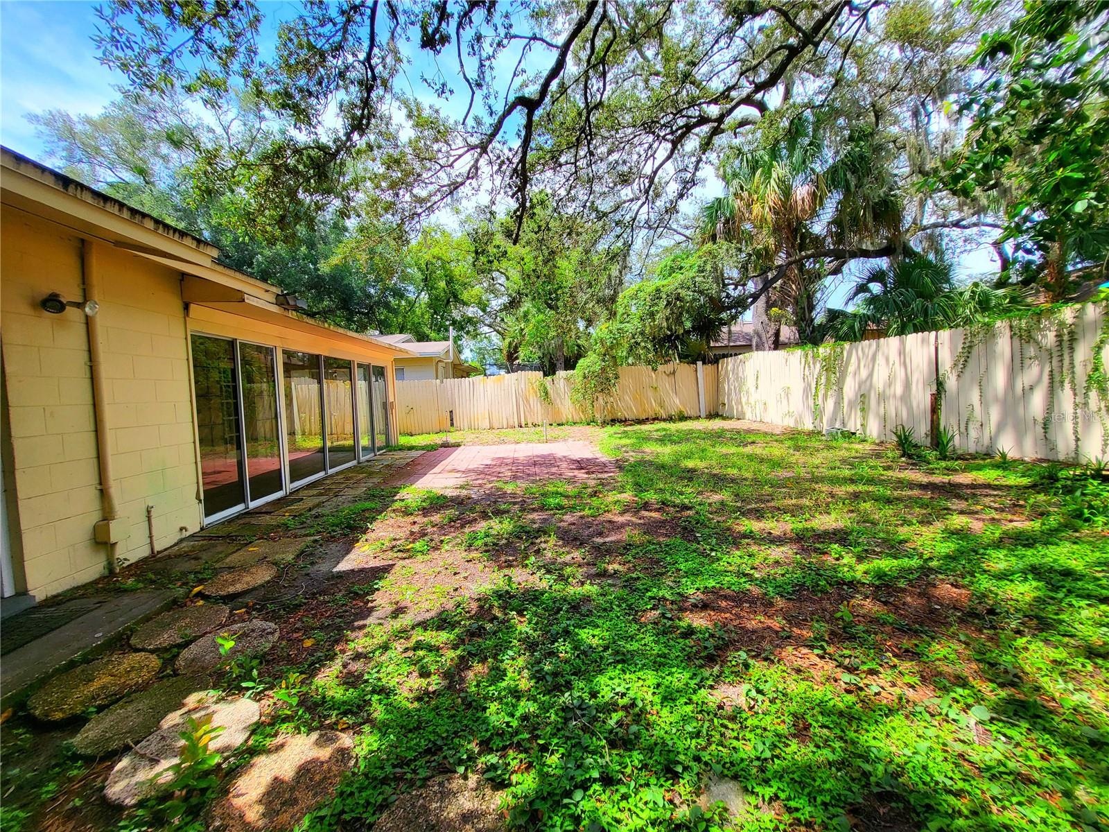 8609 N 11TH ST, TAMPA, FL, 33604