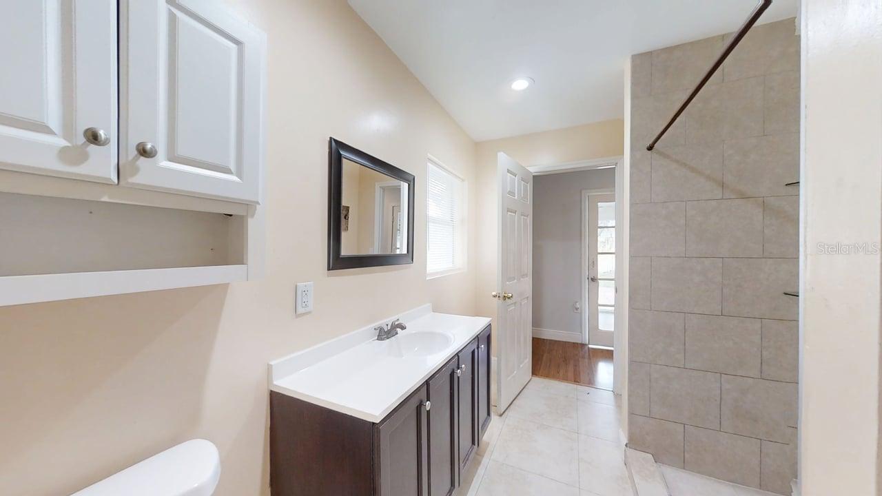 8609 N 11TH ST, TAMPA, FL, 33604