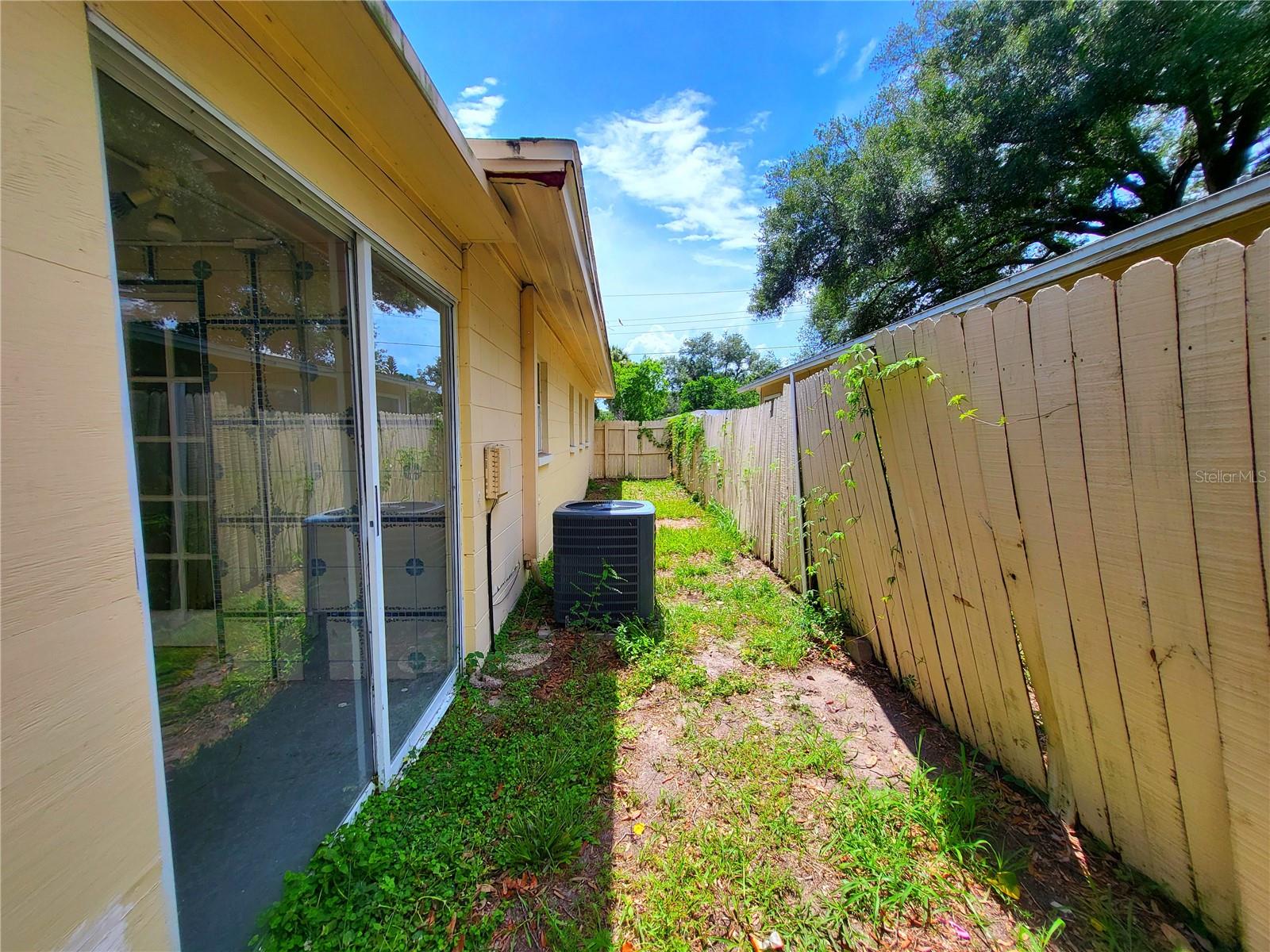 8609 N 11TH ST, TAMPA, FL, 33604