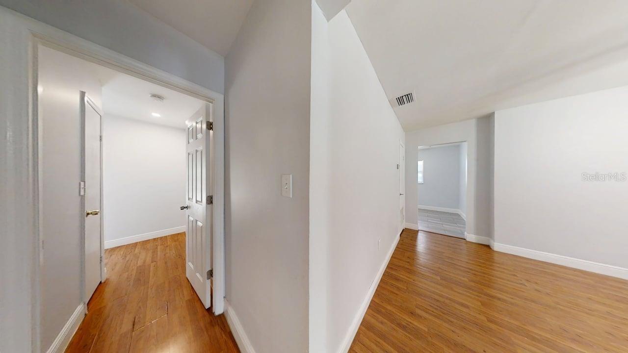 8609 N 11TH ST, TAMPA, FL, 33604