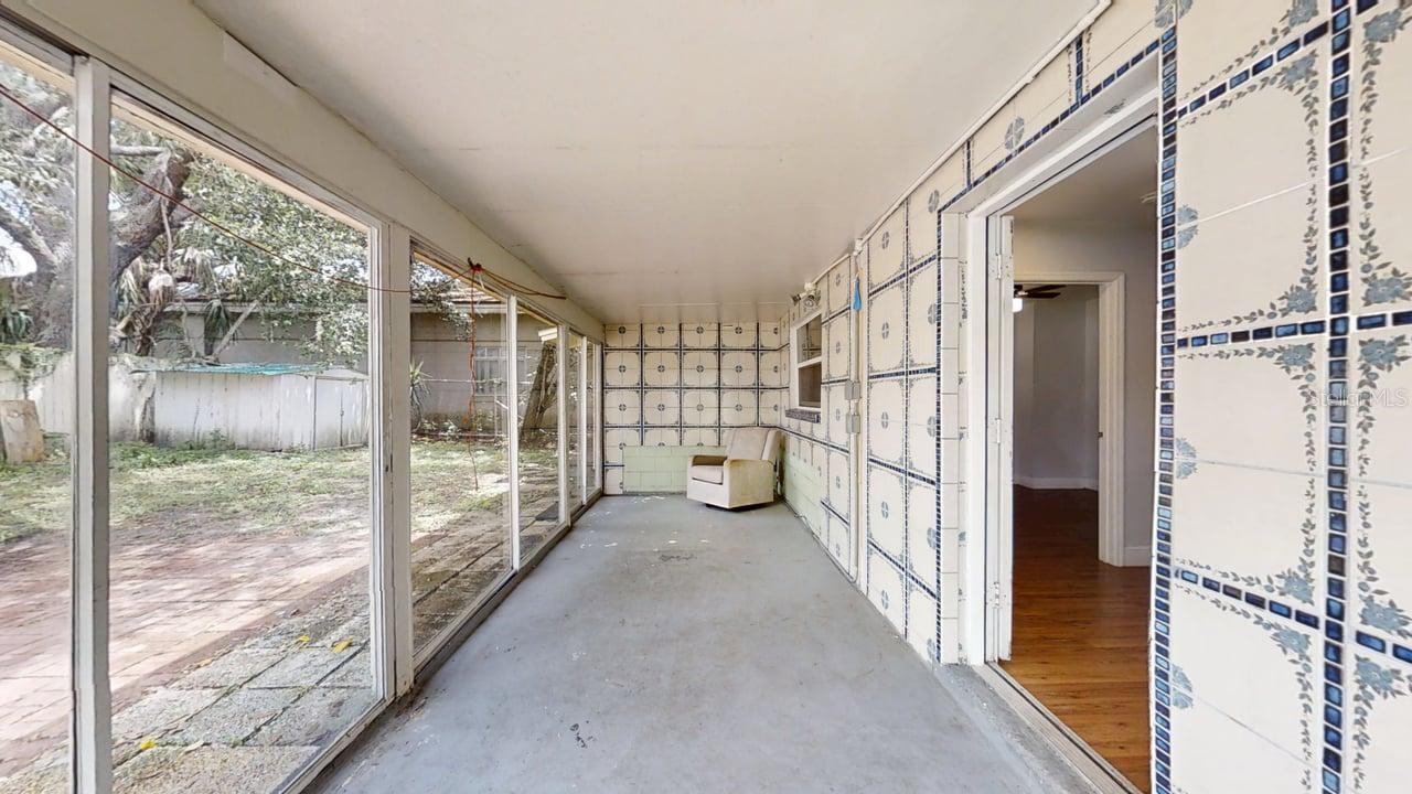 8609 N 11TH ST, TAMPA, FL, 33604