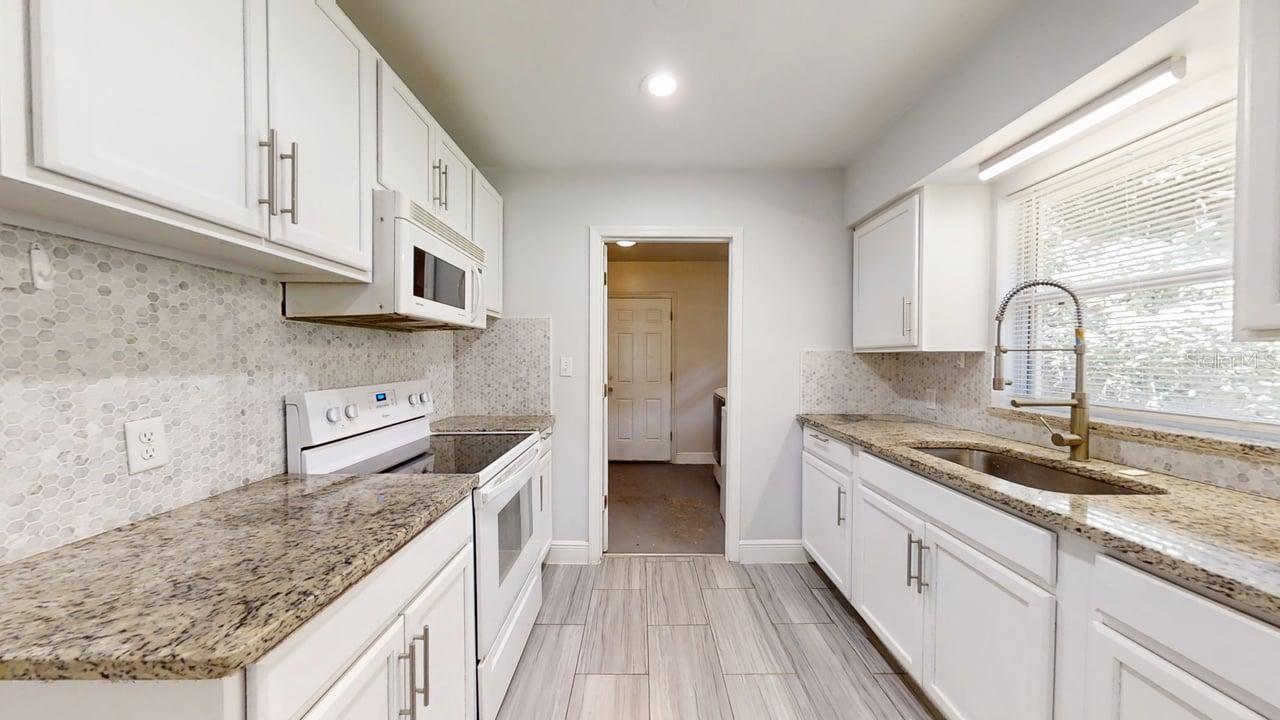 8609 N 11TH ST, TAMPA, FL, 33604