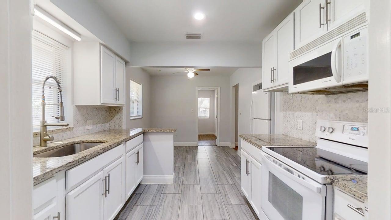 8609 N 11TH ST, TAMPA, FL, 33604