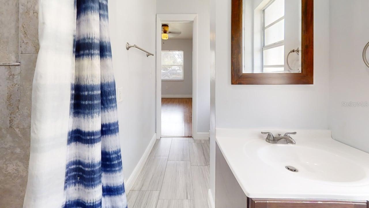 8609 N 11TH ST, TAMPA, FL, 33604