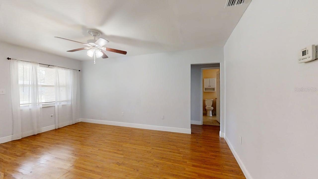 8609 N 11TH ST, TAMPA, FL, 33604