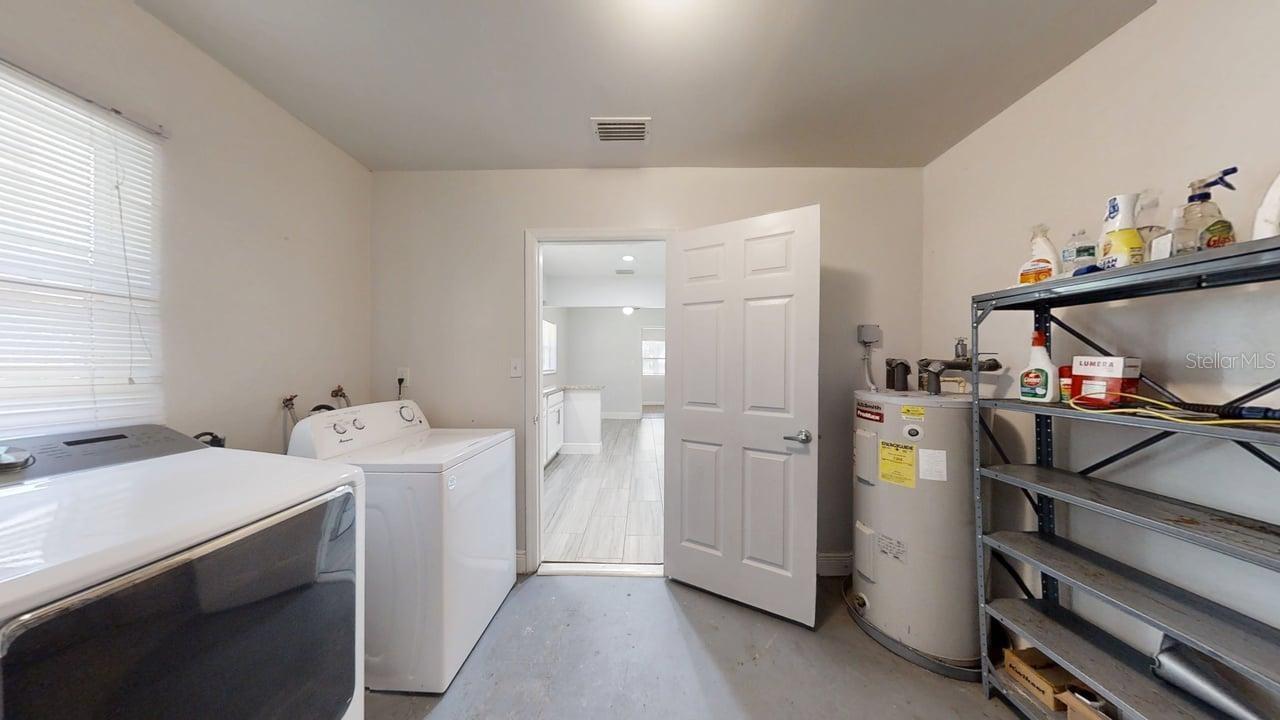 8609 N 11TH ST, TAMPA, FL, 33604