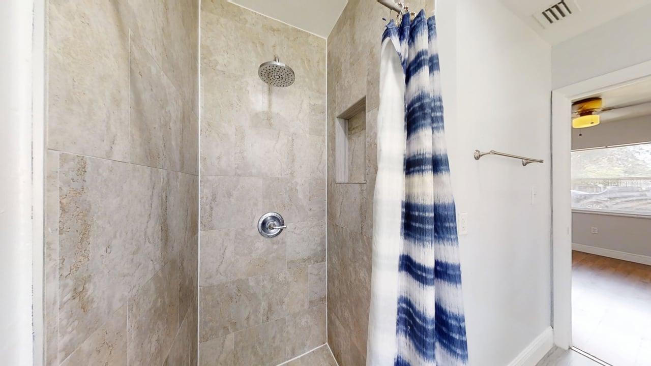 8609 N 11TH ST, TAMPA, FL, 33604