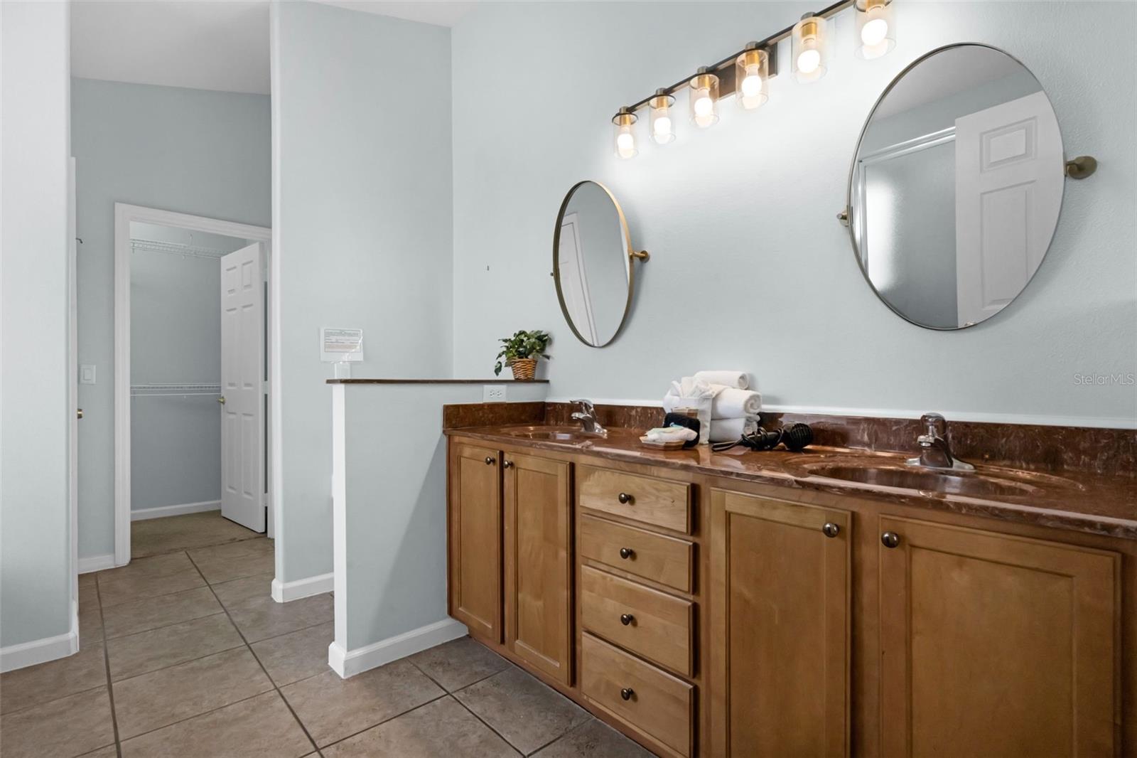 242 SARAGOSSA AVE, DAVENPORT, FL, 33897