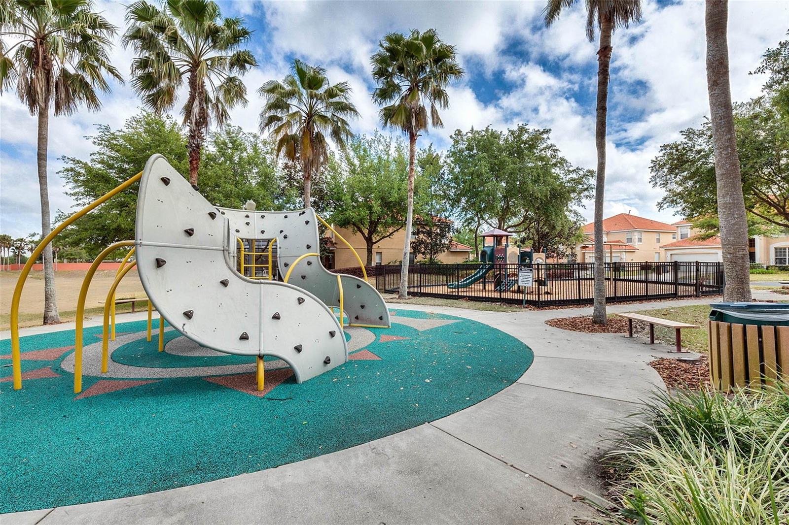 242 SARAGOSSA AVE, DAVENPORT, FL, 33897