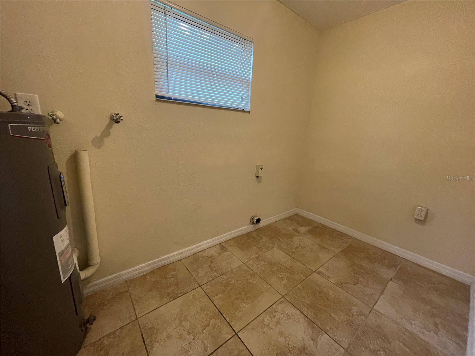 5654 PINEROCK RD, ORLANDO, FL, 32810