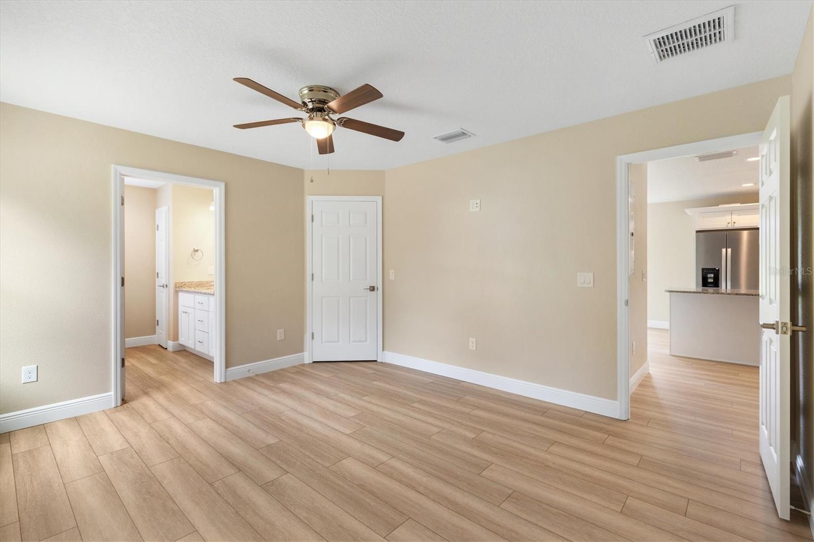 577 E ANDERSON AVE, BUSHNELL, FL, 33513