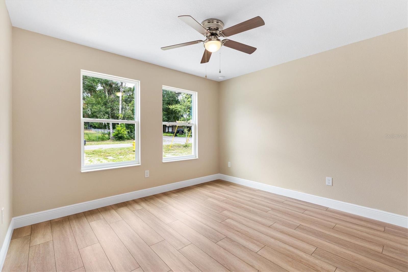 577 E ANDERSON AVE, BUSHNELL, FL, 33513