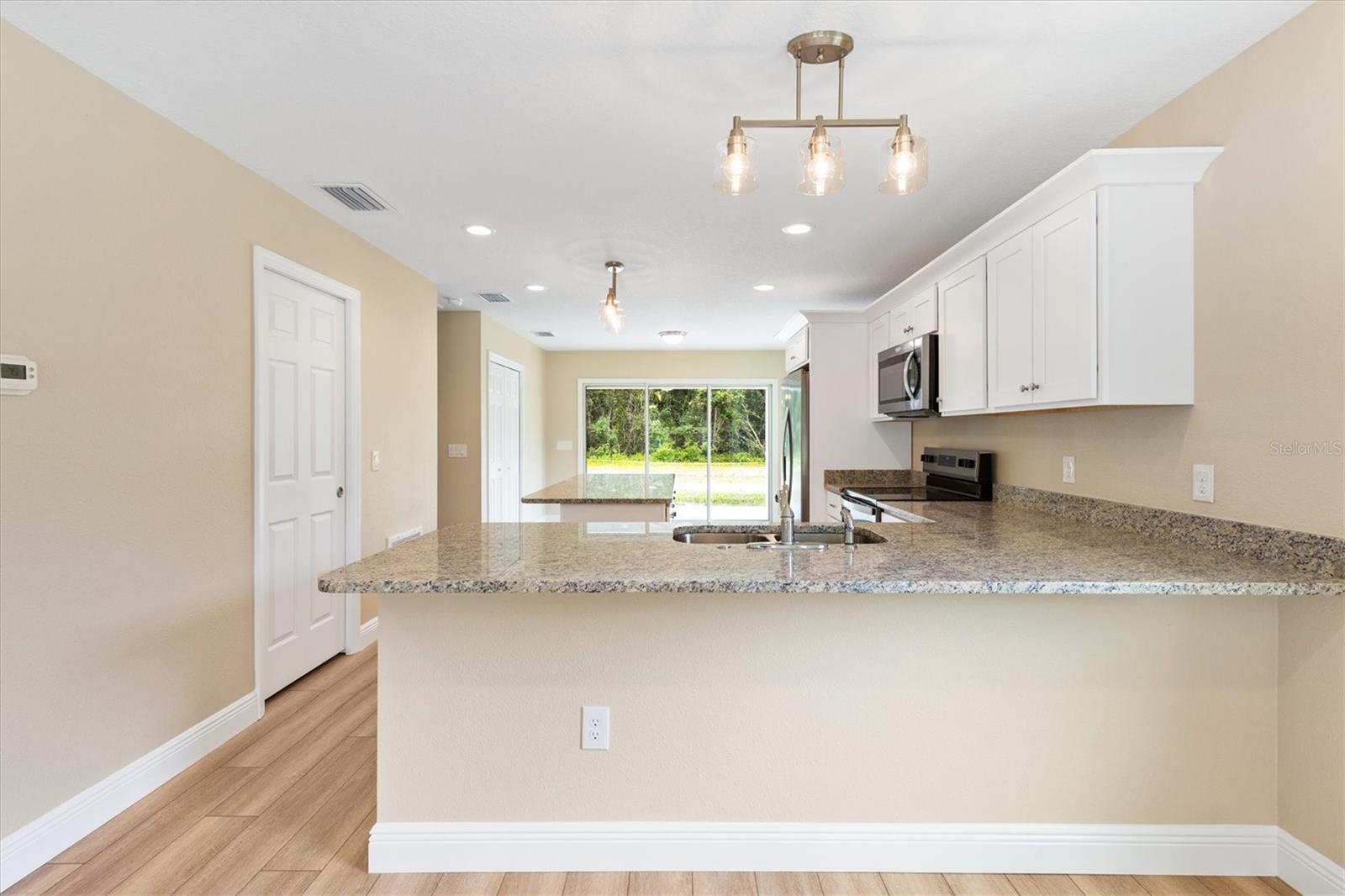 577 E ANDERSON AVE, BUSHNELL, FL, 33513