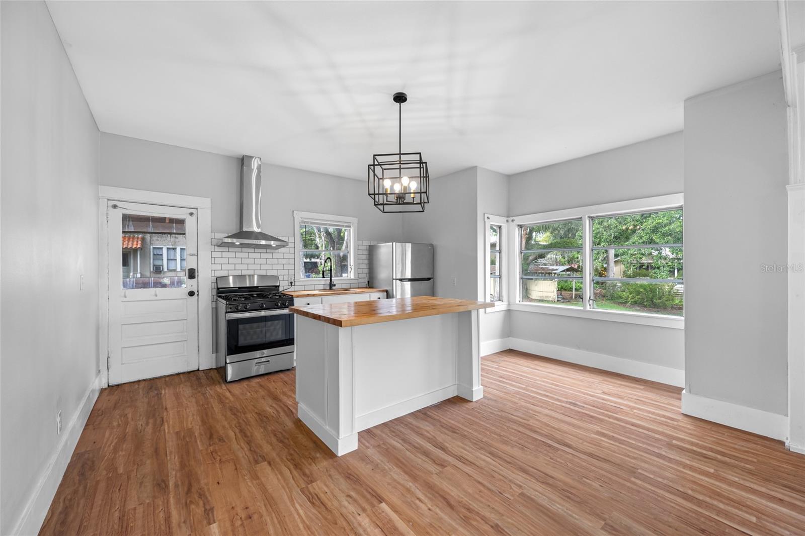 714 E HOLLYWOOD ST #5, TAMPA, FL, 33604